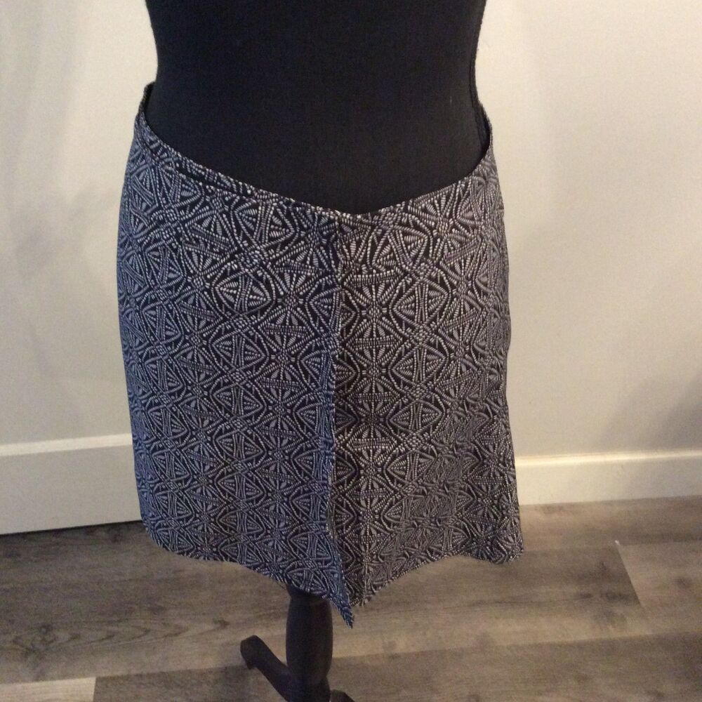 Rip Skirt Size Medium M Black Pearl Batik Print Women's Hawaiian